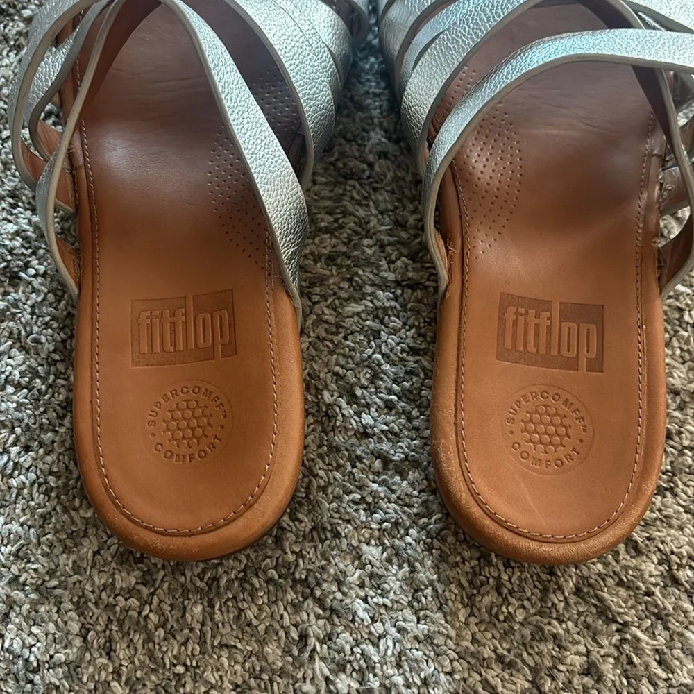 Fitflop metallic sandals EUC! - Picture 2 of 5